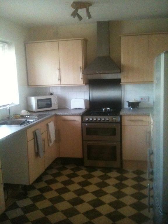 Carters Guesthouse มิลตันคีนส์ ภายนอก รูปภาพ